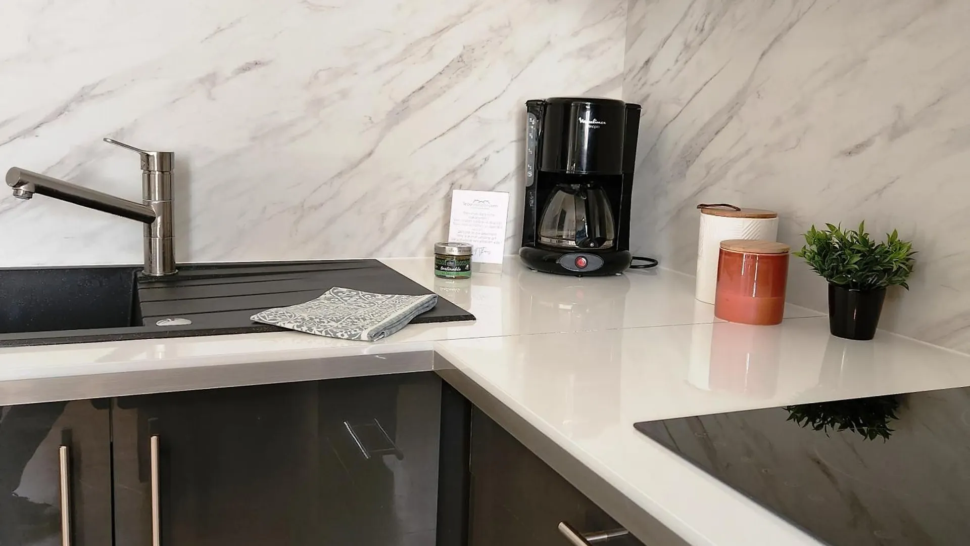 Apartment Appartements Confidence Hyper Centre Calme - Sejouraixlesbains Aix-les-Bains